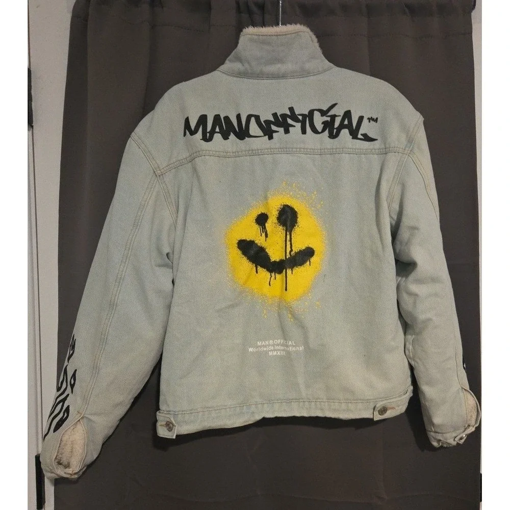 boohooMAN Light Wash Sherpa Lined Denim Jacket, Graffiti Smiley Face Men's Small